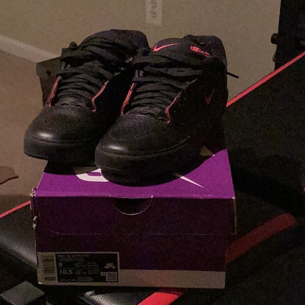 Nike sb Ishod wair 1 size 9 men’s